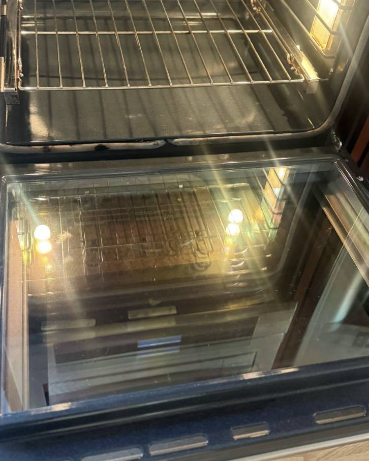 After: oven interior and door glass cleaned